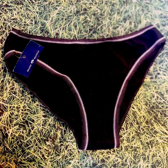BRANDY MELVILLE BLACK PANTY - Picture 1 of 1